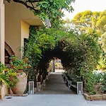 Alberi Del Paradiso מלון