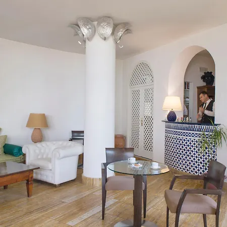 Alberi Del Paradiso Cefalù