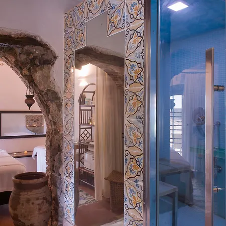 Alberi Del Paradiso Otel 4*