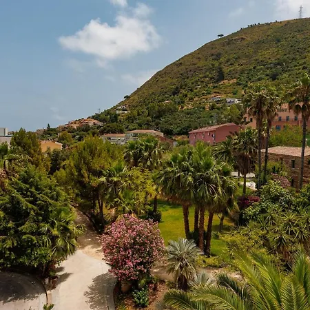 Hotel Alberi Del Paradiso 4*