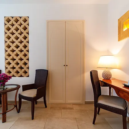 Alberi Del Paradiso Otel 4*