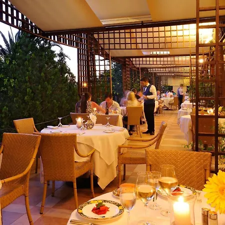 Hotell Alberi Del Paradiso 4*