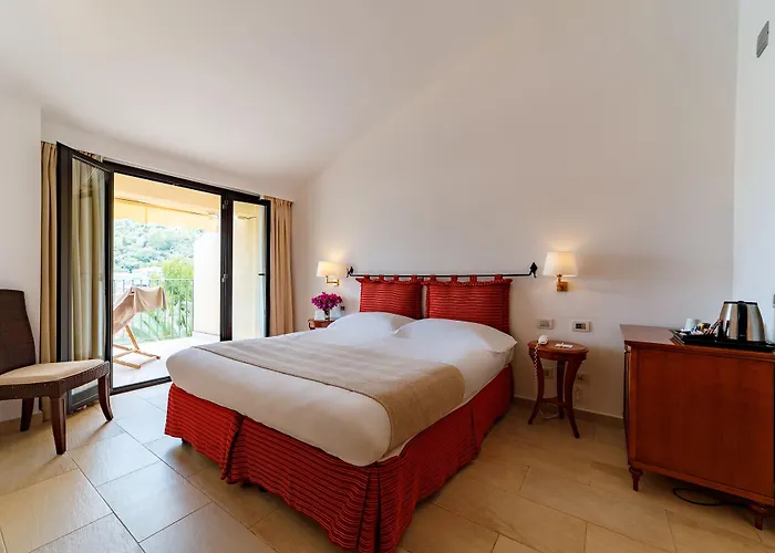 Hotell Alberi Del Paradiso 4*