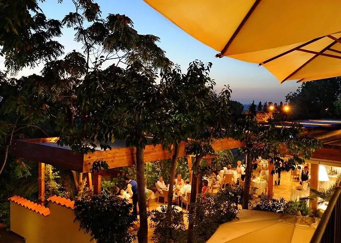 Hotell Alberi Del Paradiso 4*